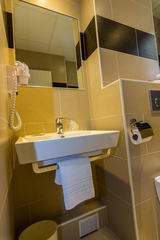 Abc Champerret Hotel Levallois-Perret Buitenkant foto